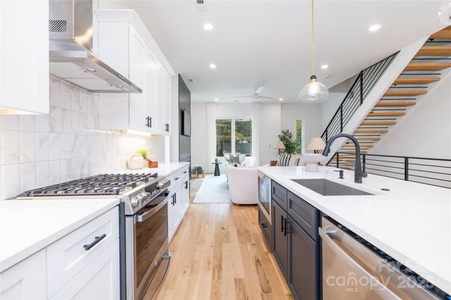 313 Bacon Avenue, Charlotte, NC 28208