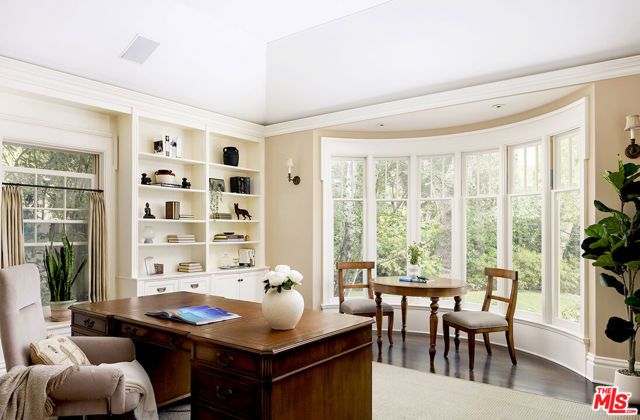 13127 Boca De Canon Lane, Los Angeles, CA 90049