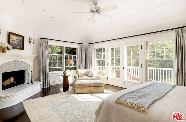 13127 Boca De Canon Lane, Los Angeles, CA 90049