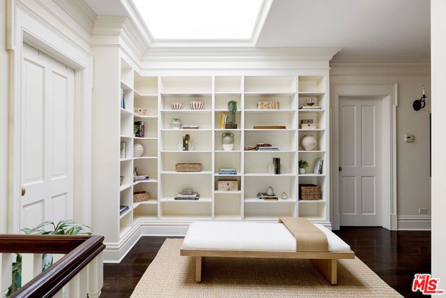 13127 Boca De Canon Lane, Los Angeles, CA 90049