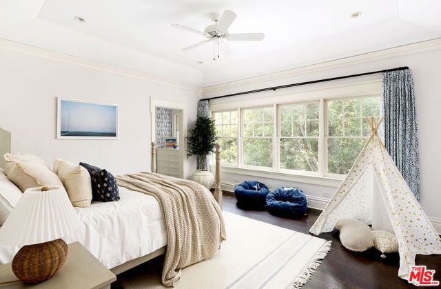 13127 Boca De Canon Lane, Los Angeles, CA 90049