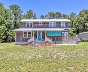 498 Grand River Drive, Bolivia, NC 28422