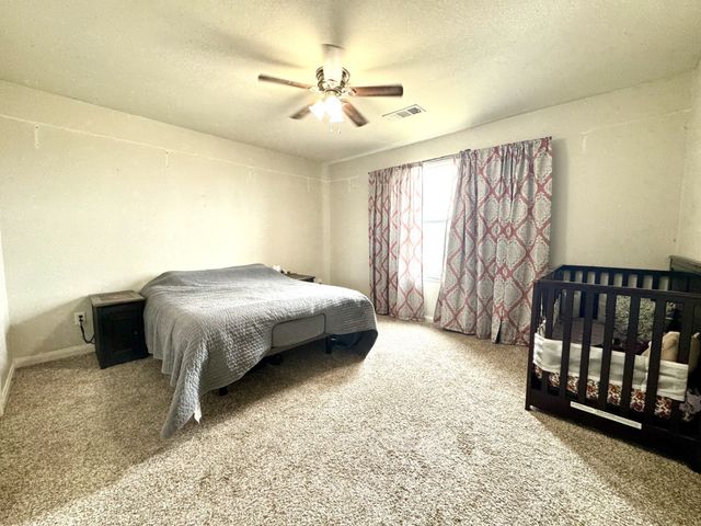 1100 Port Way, Crowley, TX 76036