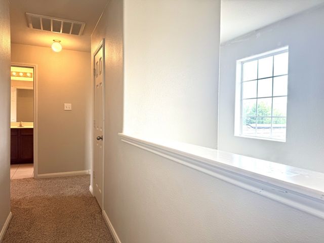 1100 Port Way, Crowley, TX 76036