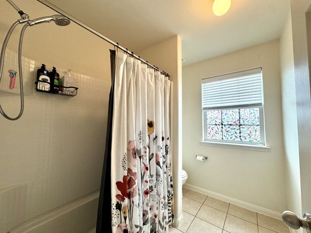1100 Port Way, Crowley, TX 76036