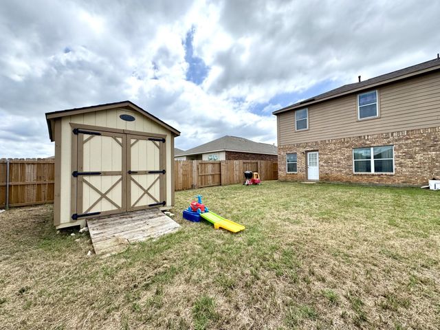 1100 Port Way, Crowley, TX 76036