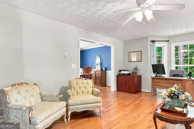 5821 Silverthorn Drive, Flowery Branch, GA 30542