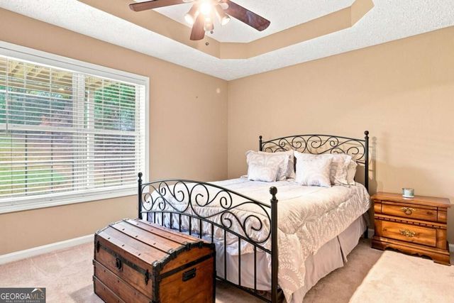 5821 Silverthorn Drive, Flowery Branch, GA 30542
