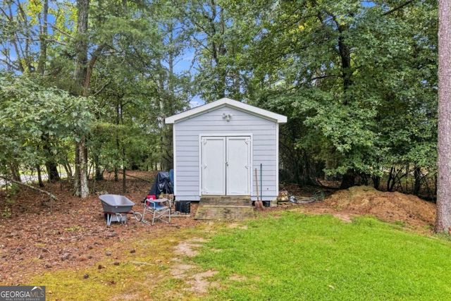 5821 Silverthorn Drive, Flowery Branch, GA 30542