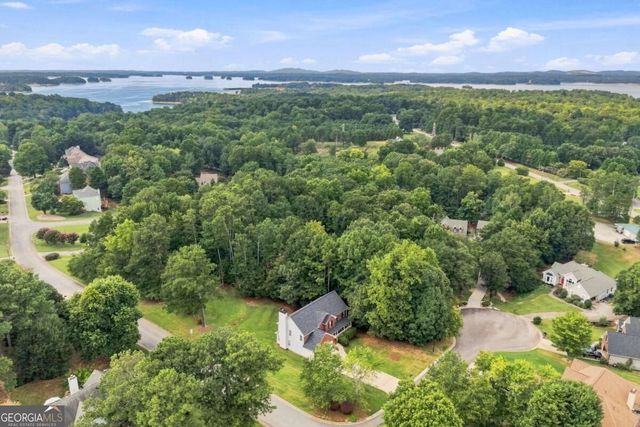 5821 Silverthorn Drive, Flowery Branch, GA 30542