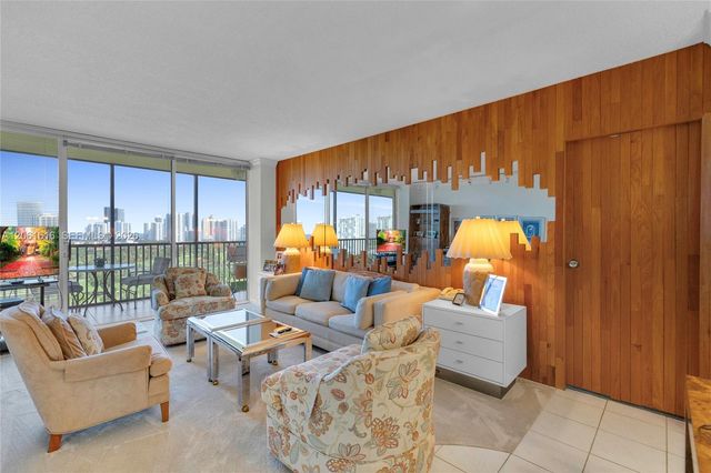 20335 W Country Club Drive 1806, Aventura, FL 33180