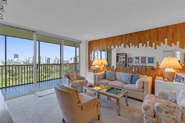 20335 W Country Club Drive 1806, Aventura, FL 33180