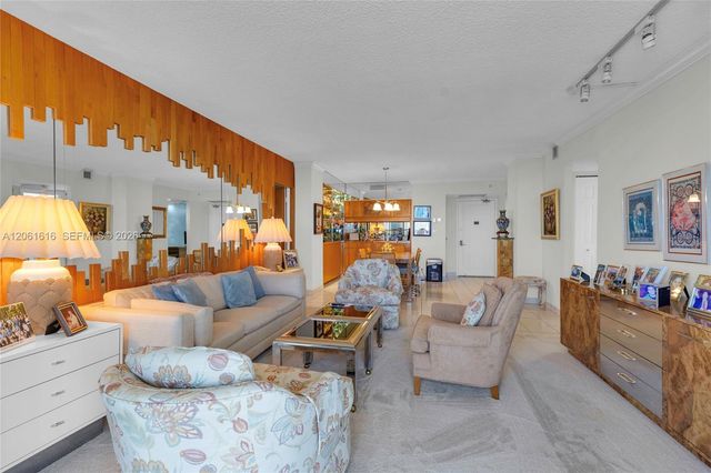 20335 W Country Club Drive 1806, Aventura, FL 33180