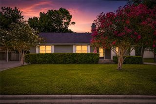 511 W Val Verde Street, Brenham, TX 77833