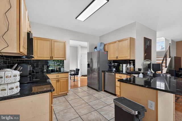 33 LINDLEY DR, Dover, DE 19904