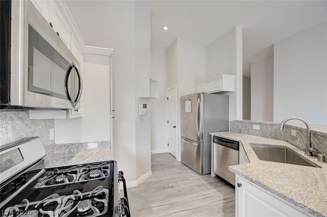 3516 Glorious Iris Place 1, North Las Vegas, NV 89084