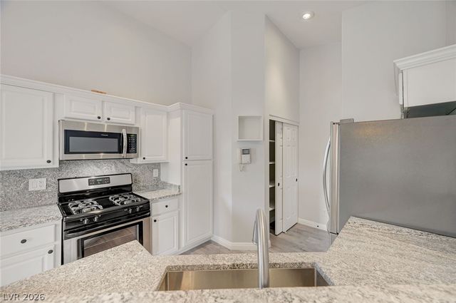 3516 Glorious Iris Place 1, North Las Vegas, NV 89084