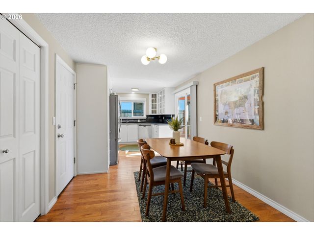 7434 Se 51ST Ave, Portland, OR 97206