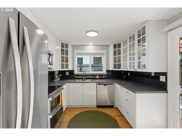 7434 Se 51ST Ave, Portland, OR 97206