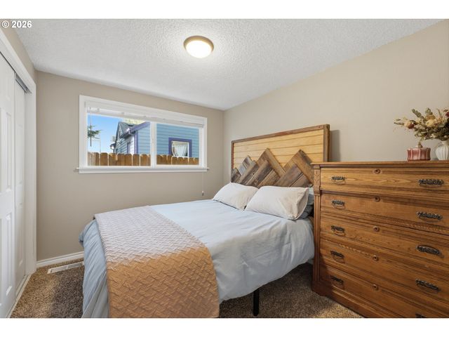 7434 Se 51ST Ave, Portland, OR 97206