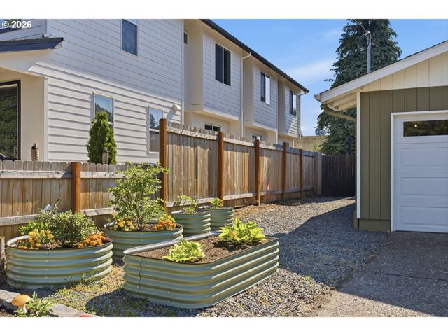 7434 Se 51ST Ave, Portland, OR 97206