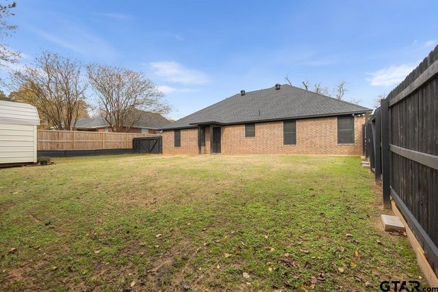 202 Spring Valley Rd, Queen City, TX 75572