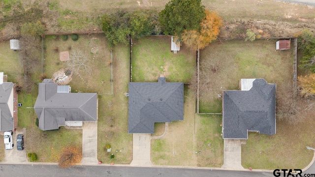 202 Spring Valley Rd, Queen City, TX 75572