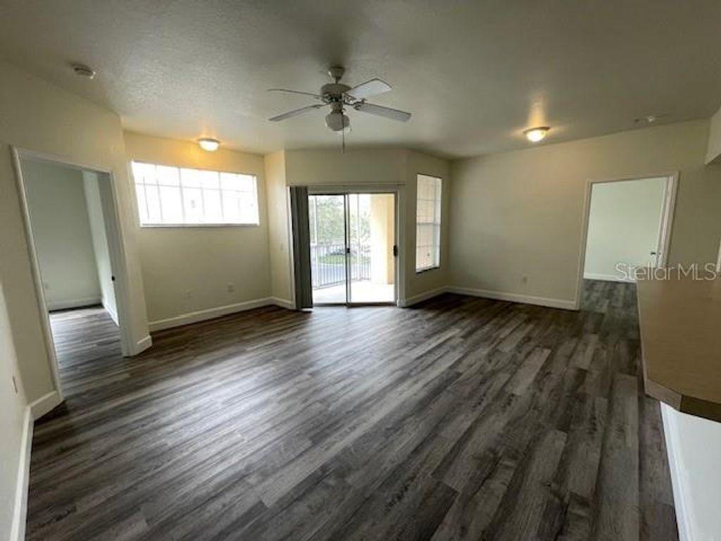 Image 3 of property listing at 5125 PALM SPRINGS BOULEVARD 11203, Tampa, FL 33647
