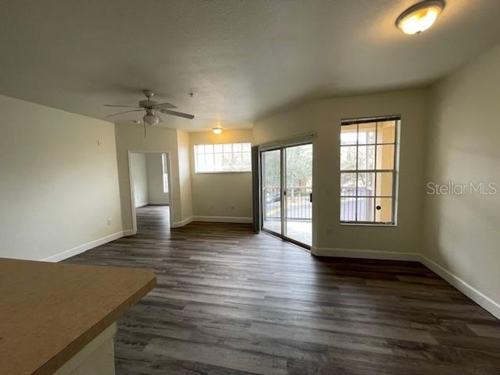 Image 4 of property listing at 5125 PALM SPRINGS BOULEVARD 11203, Tampa, FL 33647