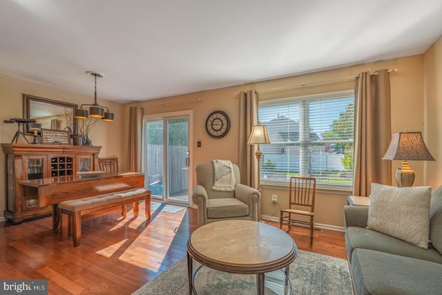 144 HUNT DR, Horsham, PA 19044