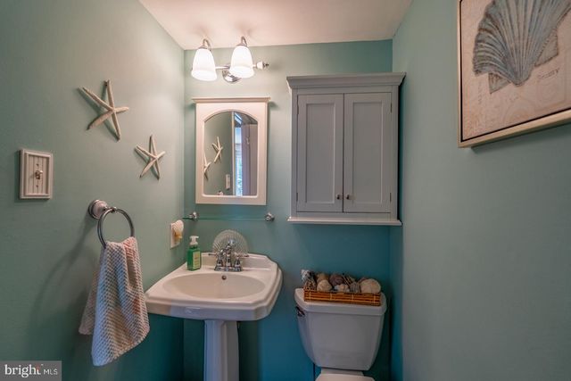 144 HUNT DR, Horsham, PA 19044