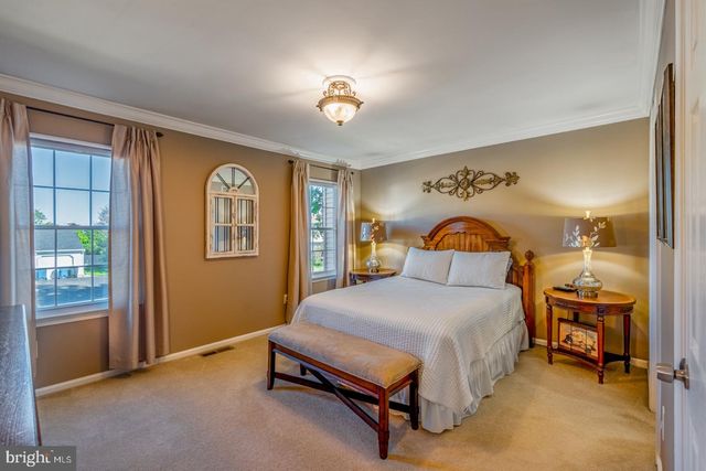 144 HUNT DR, Horsham, PA 19044