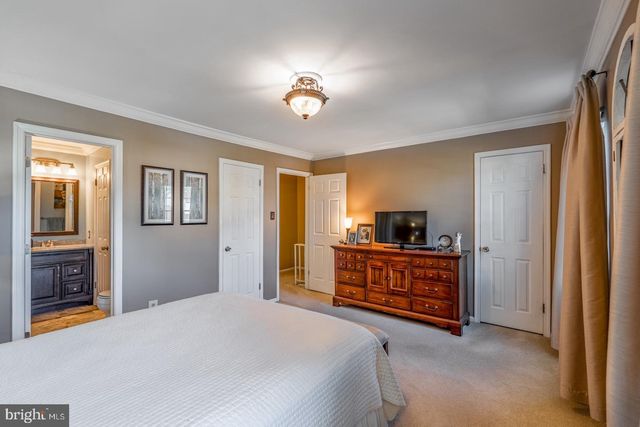 144 HUNT DR, Horsham, PA 19044