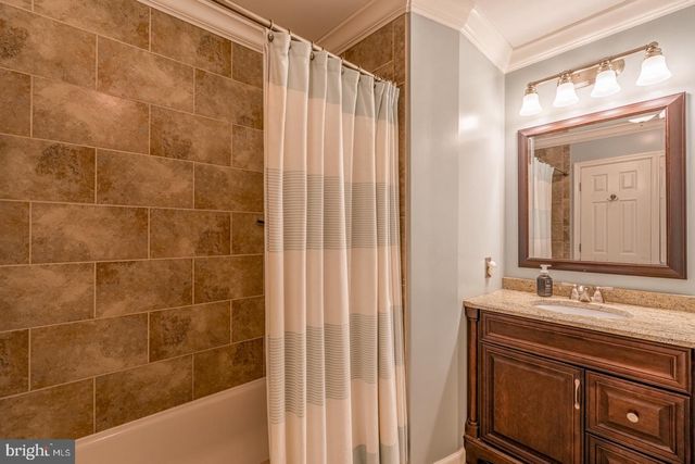 144 HUNT DR, Horsham, PA 19044