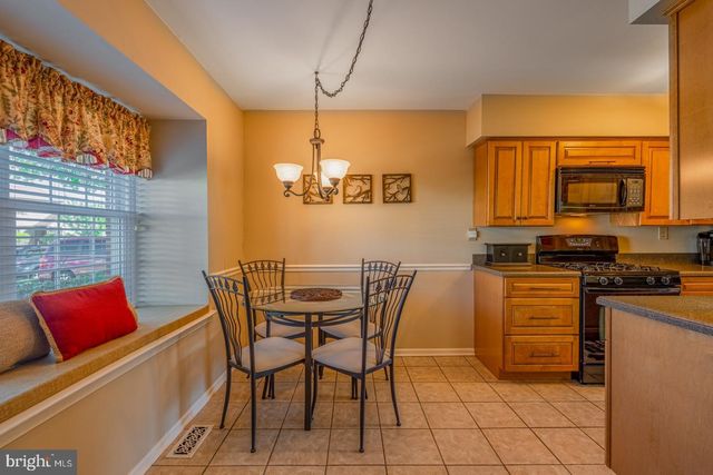 144 HUNT DR, Horsham, PA 19044