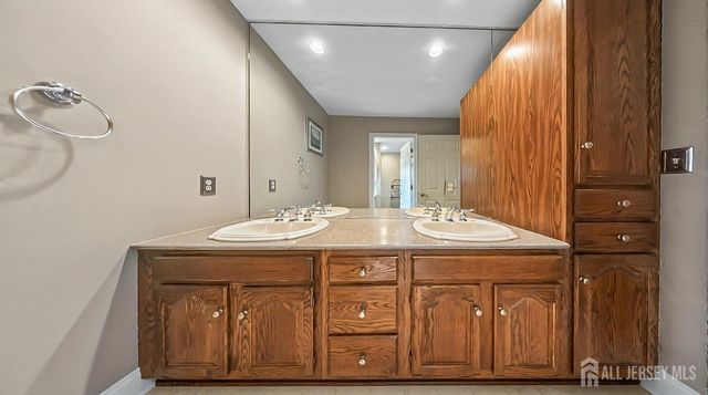 72 Central Avenue, East Brunswick, NJ 08816