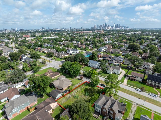 3418 Southmore Boulevard, Houston, TX 77004