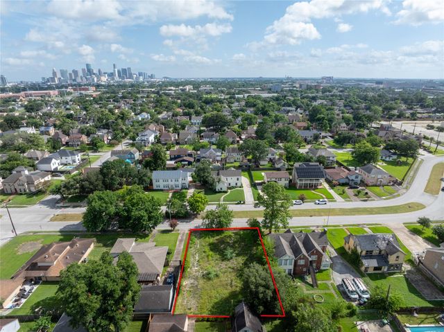3418 Southmore Boulevard, Houston, TX 77004