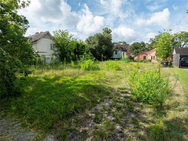 3418 Southmore Boulevard, Houston, TX 77004