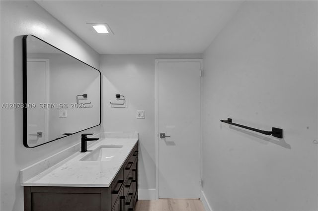 5600 Collins Ave 6A, Miami Beach, FL 33140