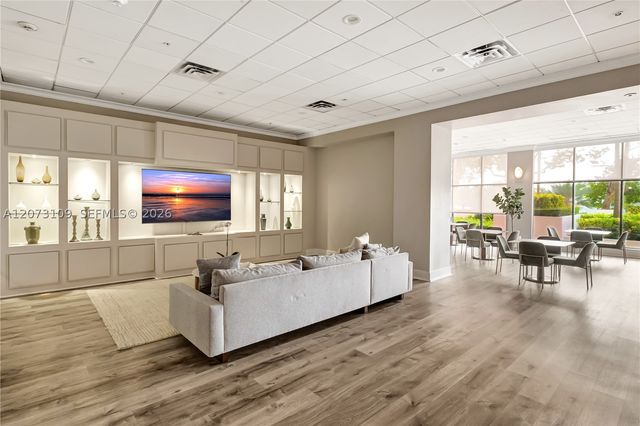 5600 Collins Ave 6A, Miami Beach, FL 33140