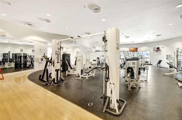 5600 Collins Ave 6A, Miami Beach, FL 33140