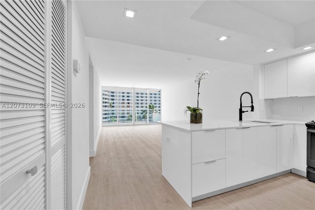 5600 Collins Ave 6A, Miami Beach, FL 33140