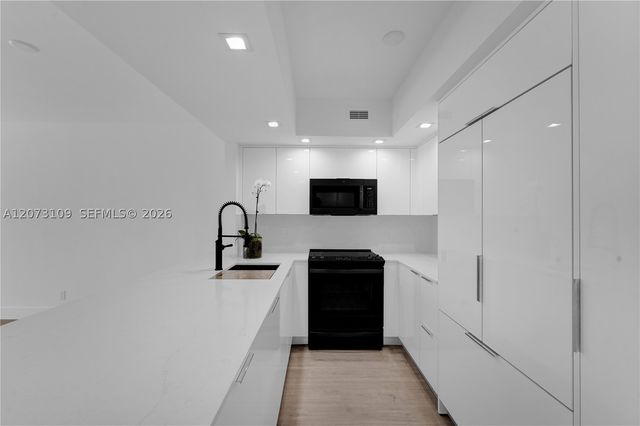 5600 Collins Ave 6A, Miami Beach, FL 33140