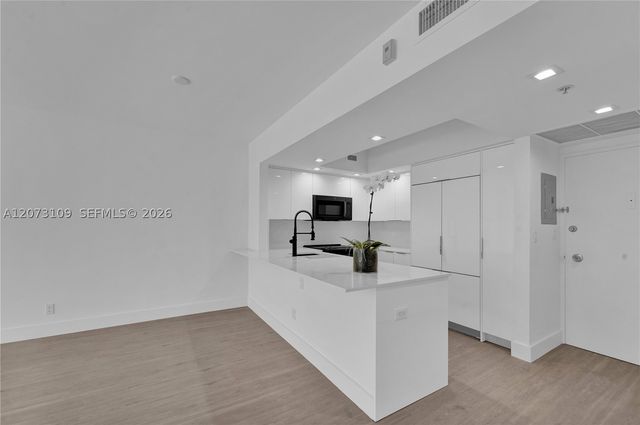 5600 Collins Ave 6A, Miami Beach, FL 33140