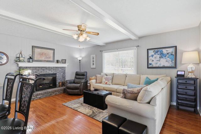 8104 Tonya Ct, Louisville, KY 40214