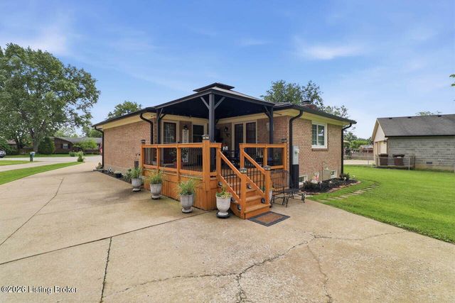 8104 Tonya Ct, Louisville, KY 40214