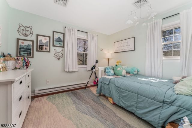 44 Hoffman Dr, Califon Boro, NJ 07830