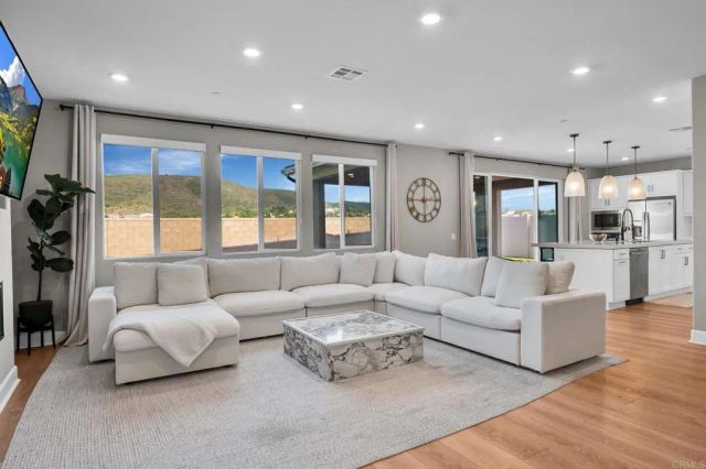 916 Lindbergh Drive, San Marcos, CA 92069