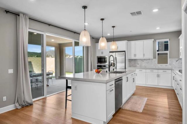 916 Lindbergh Drive, San Marcos, CA 92069